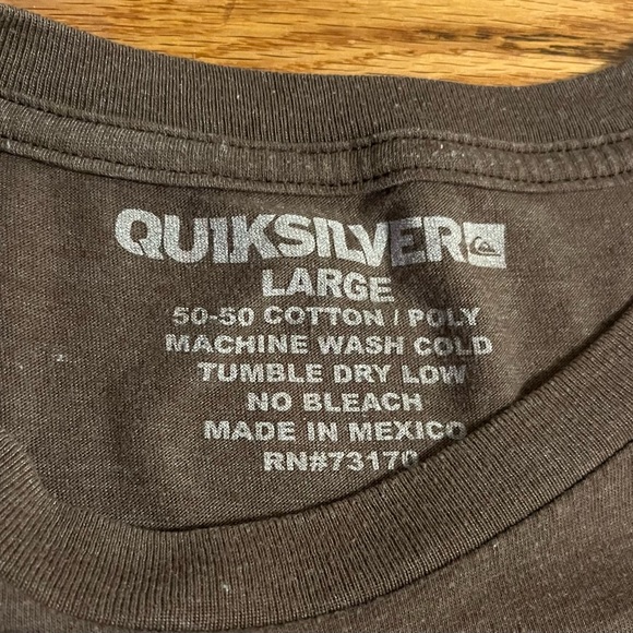 Quiksilver Vintage Graphic T Shirt - Picture 5 of 5